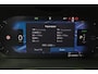 Volvo XC60 T6 Recharge AWD Ultra Dark - Luchtvering - Panorama/schuifdak - IntelliSafe Assist & Surround - 360º Camera - Harman/Kardon audio - Adaptieve LED koplampen - Verwarmde voorstoelen, stuur & achterbank - Parkeersensoren voor & achter - Elektr. bedienb. voorstoelen met geheugen - Draadloze tel. lader - Extra getint glas - Inklapbare trekhaak - 20' LMV