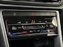 Volkswagen T-Roc Apple Carplay/Android Auto | Trekhaak geremd 1300 kg | All-season banden | Airco | Cruise control adaptief | Parkeersensoren | Apple Carplay/Android Auto | Trekhaak geremd 1300 kg | All-season banden | Airco | Cruise control adaptief | Parkeersensoren |