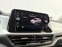 Volkswagen T-Roc Apple Carplay/Android Auto | Trekhaak geremd 1300 kg | All-season banden | Airco | Cruise control adaptief | Parkeersensoren | Apple Carplay/Android Auto | Trekhaak geremd 1300 kg | All-season banden | Airco | Cruise control adaptief | Parkeersensoren |