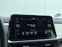 Volkswagen T-Roc Apple Carplay/Android Auto | Trekhaak geremd 1300 kg | All-season banden | Airco | Cruise control adaptief | Parkeersensoren | Apple Carplay/Android Auto | Trekhaak geremd 1300 kg | All-season banden | Airco | Cruise control adaptief | Parkeersensoren |