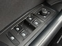 Volkswagen T-Roc Apple Carplay/Android Auto | Trekhaak geremd 1300 kg | All-season banden | Airco | Cruise control adaptief | Parkeersensoren | Apple Carplay/Android Auto | Trekhaak geremd 1300 kg | All-season banden | Airco | Cruise control adaptief | Parkeersensoren |