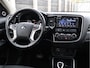 Mitsubishi Outlander 2.0 PHEV Executive Edition NL-auto | bullbar | 20 inch velgen