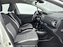 Toyota Yaris 1.5 Hybrid Y20 Exclusive Edition | Navi | Parkeercamera | Lichtmetalen Velgen |