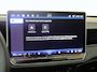 Volkswagen Passat Variant 1.5 eHybrid R-Line Edition | SoH 95% | Panoramadak | Trekhaak | Lederen bekleding 'Puglia' | Adaptieve demping | 360 camera | Harman/Kardon | Head-up display | Black style Plus | Matrix LED verlichting |