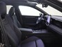 Volkswagen Passat Variant 1.5 eHybrid R-Line Edition | SoH 95% | Panoramadak | Trekhaak | Lederen bekleding 'Puglia' | Adaptieve demping | 360 camera | Harman/Kardon | Head-up display | Black style Plus | Matrix LED verlichting |