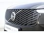 Volvo XC90 T8 455PK Plug-in hybrid AWD Ultra Dark / Bowers & Wilkins / Luchtvering / Head-Up Display / 360 Camera / Massagestoelen / Elektrisch bedienbare stoelen met geheugen / Stoelventilatie / Nappaleder / Elektrisch uitklapbare trekhaak
