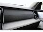 Volvo XC90 T8 455PK Plug-in hybrid AWD Ultra Dark / Bowers & Wilkins / Luchtvering / Head-Up Display / 360 Camera / Massagestoelen / Elektrisch bedienbare stoelen met geheugen / Stoelventilatie / Nappaleder / Elektrisch uitklapbare trekhaak