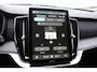 Volvo XC90 T8 455PK Plug-in hybrid AWD Ultra Dark / Bowers & Wilkins / Luchtvering / Head-Up Display / 360 Camera / Massagestoelen / Elektrisch bedienbare stoelen met geheugen / Stoelventilatie / Nappaleder / Elektrisch uitklapbare trekhaak
