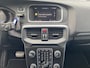 Volvo V40 2.0 T4 Business Sport / NL-Auto / Vol-Leder / Panodak / Stoelverwarming / Cruise-Control / Climate-Control / Keyless / LED / Radio-Bluetooth / Navi / PDC met Camera / 17'' LMV / ENZ.