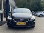 Volvo V40 2.0 T4 Business Sport / NL-Auto / Vol-Leder / Panodak / Stoelverwarming / Cruise-Control / Climate-Control / Keyless / LED / Radio-Bluetooth / Navi / PDC met Camera / 17'' LMV / ENZ.