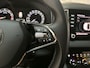 Skoda Karoq 1.0 TSI Business Edition Stoelverwarming Adaptive Cruise Navigatie Parkeersensoren