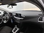 Kia Ceed 1.4 T-GDi DynamicLine | Navigatie | 17' LM Velgen | Camera | Climate Control |