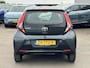 Toyota Aygo 1.0 VVT-i x-play limited Achteruitrijcamera, NL-auto, Nieuw geleverd en dealeronderhouden, Airco, 5-deurs