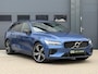 Volvo V60 T6 Recharge AWD R-Design|360|HuD|Pano|Trekhaak|19"
