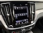 Volvo V60 T6 Recharge AWD R-Design|360|HuD|Pano|Trekhaak|19"