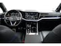 Volkswagen Touareg 3.0 TSi 462 pk eHybrid 4MOTION R | Wegklapbare Trekhaak | Luchtvering | Dynaudio | HUD |
