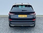 Skoda Kodiaq 1.5 TSI Sportline Business Trekhaak - Comfort Pakket - Camera - 19 Inch Licht metaal - Elec voorstoel met memory - Privacy Glass- Leren Dashboard - Stoel en stuur verwarming -