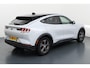 Ford Mustang Mach-E RWD 75 kWh Pure kracht met een vleugje Amerikaanse allure