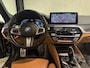 BMW 5-Serie Touring 530e xDrive M-pakket | panorama | hud | leder | trekhaak |
