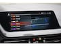 BMW 1-Serie 118i High Executive M-PAKKET/ AUTOM/PANO DAK/CARPLAY/CRUISE/NAVI/AIRCO-ECC/XENON/CAMERA/BLUETOOTH/PDC/STOEL STUUR VERW