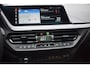 BMW 1-Serie 118i High Executive M-PAKKET/ AUTOM/PANO DAK/CARPLAY/CRUISE/NAVI/AIRCO-ECC/XENON/CAMERA/BLUETOOTH/PDC/STOEL STUUR VERW