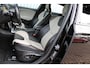 Volvo V40 Cross Country 1.5 T3 Summum | Luxury Line| Henk Scholten 35 Anniversary| Panorama dak| Adaptieve Cruise Control| Standkachel| LED verlichting| Elektrisch bedienbare bestuurdersstoel| Dodehoekdetectie