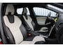 Volvo V40 Cross Country 1.5 T3 Summum | Luxury Line| Henk Scholten 35 Anniversary| Panorama dak| Adaptieve Cruise Control| Standkachel| LED verlichting| Elektrisch bedienbare bestuurdersstoel| Dodehoekdetectie