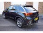 Volkswagen T-Roc 1.5 TSI 150PK R-Line Edition DSG Schuif/kantel dak Trekhaak LED ACC SIDE ASSIST