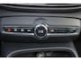 Volvo C40 Extended Range Plus 82 kWh - Panoramadak - IntelliSafe Assist & Surround - Verwarmde voorstoelen & stuur - Parkeersensoren voor & achter - Draadloze tel. lader - Extra getint glas - 19' LMV