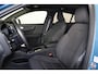 Volvo C40 Extended Range Plus 82 kWh - Panoramadak - IntelliSafe Assist & Surround - Verwarmde voorstoelen & stuur - Parkeersensoren voor & achter - Draadloze tel. lader - Extra getint glas - 19' LMV