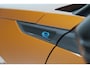 Peugeot e-2008 EV GT 50 kWh | 11 KW Lader | 96,3% SOH | Adaptieve Cruise Control | Dodehoekdetectie | Stoelverwarming | Navigatie
