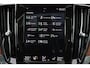 Volvo V60 2.0 T4 Inscription - Panorama/schuifdak - IntelliSafe Assist & Surround - Parkeercamera achter - Verwarmde voorstoelen, stuur & achterbank - Parkeersensoren voor & achter - Elektr. bedienb. bestuurdersstoel - 19' LMV - Inklapbare trekhaak