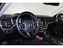 Volvo V60 2.0 T4 Inscription - Panorama/schuifdak - IntelliSafe Assist & Surround - Parkeercamera achter - Verwarmde voorstoelen, stuur & achterbank - Parkeersensoren voor & achter - Elektr. bedienb. bestuurdersstoel - 19' LMV - Inklapbare trekhaak