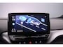 Volkswagen ID.4 Pro 77 kWh 204pk Automaat Trekhaak, Adaptive cruise control, Warmtepomp, LED matrix koplampen, Navigatie, Achteruitrijcamera, Stoelverwarming