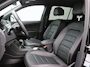 Volkswagen Tiguan 1.4 TSI eHybrid R-Line Business+ 245PK DSG Panoramadak, Trekhaak, Leder, Black Style, Stoel-Stuurverwarming, Keyless, Achteruitrijcamera, Elektr. Achterklep, Memorystoel, 20" LM Velgen
