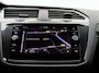 Volkswagen Tiguan 1.4 TSI eHybrid R-Line Business+ 245PK DSG Panoramadak, Trekhaak, Leder, Black Style, Stoel-Stuurverwarming, Keyless, Achteruitrijcamera, Elektr. Achterklep, Memorystoel, 20" LM Velgen