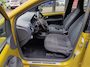 Volkswagen Up! 1.0 BMT high up! Zeer speciale Club uitvoering. Dealeronderhouden,Stoelverwarming.