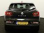 Renault Kadjar 1.3 TCe Zen Apple Carplay/Android Auto, Cruise control, Dab, Parkeersensor voor/achter, Keyless entry, Spraakbediening Een ruime en comfortabele SUV met een luxe uitstraling. Dankzij het royale interieur en de fijne zit biedt de Kadjar veel comfort voor zowel korte als lange ritten. De 1.3 TCe-motor zorgt voo