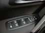 Renault Kadjar 1.3 TCe Zen Apple Carplay/Android Auto, Cruise control, Dab, Parkeersensor voor/achter, Keyless entry, Spraakbediening Een ruime en comfortabele SUV met een luxe uitstraling. Dankzij het royale interieur en de fijne zit biedt de Kadjar veel comfort voor zowel korte als lange ritten. De 1.3 TCe-motor zorgt voo