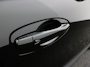 Renault Kadjar 1.3 TCe Zen Apple Carplay/Android Auto, Cruise control, Dab, Parkeersensor voor/achter, Keyless entry, Spraakbediening Een ruime en comfortabele SUV met een luxe uitstraling. Dankzij het royale interieur en de fijne zit biedt de Kadjar veel comfort voor zowel korte als lange ritten. De 1.3 TCe-motor zorgt voo