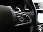 Renault Kadjar 1.3 TCe Zen Apple Carplay/Android Auto, Cruise control, Dab, Parkeersensor voor/achter, Keyless entry, Spraakbediening Een ruime en comfortabele SUV met een luxe uitstraling. Dankzij het royale interieur en de fijne zit biedt de Kadjar veel comfort voor zowel korte als lange ritten. De 1.3 TCe-motor zorgt voo