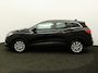 Renault Kadjar 1.3 TCe Zen Apple Carplay/Android Auto, Cruise control, Dab, Parkeersensor voor/achter, Keyless entry, Spraakbediening Een ruime en comfortabele SUV met een luxe uitstraling. Dankzij het royale interieur en de fijne zit biedt de Kadjar veel comfort voor zowel korte als lange ritten. De 1.3 TCe-motor zorgt voo