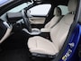BMW i4 eDrive35 M-Sport 70 kWh | Panoramadak | Oyster Leder | Stoelverwarming | Apple Carplay / Android Auto | Climate Control | Adaptive Cruise Control | Camera | Virtual Cockpit | Lichtmetalen M-Sport Velgen | Elektrische Achterklep |