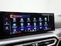 BMW i4 eDrive35 M-Sport 70 kWh | Panoramadak | Oyster Leder | Stoelverwarming | Apple Carplay / Android Auto | Climate Control | Adaptive Cruise Control | Camera | Virtual Cockpit | Lichtmetalen M-Sport Velgen | Elektrische Achterklep |