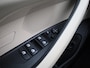 BMW i4 eDrive35 M-Sport 70 kWh | Panoramadak | Oyster Leder | Stoelverwarming | Apple Carplay / Android Auto | Climate Control | Adaptive Cruise Control | Camera | Virtual Cockpit | Lichtmetalen M-Sport Velgen | Elektrische Achterklep |