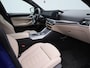 BMW i4 eDrive35 M-Sport 70 kWh | Panoramadak | Oyster Leder | Stoelverwarming | Apple Carplay / Android Auto | Climate Control | Adaptive Cruise Control | Camera | Virtual Cockpit | Lichtmetalen M-Sport Velgen | Elektrische Achterklep |