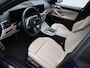 BMW i4 eDrive35 M-Sport 70 kWh | Panoramadak | Oyster Leder | Stoelverwarming | Apple Carplay / Android Auto | Climate Control | Adaptive Cruise Control | Camera | Virtual Cockpit | Lichtmetalen M-Sport Velgen | Elektrische Achterklep |
