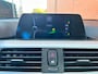 BMW 3-Serie 328i High Executive - Leder - Navi - 18 inch - PDC