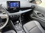 Toyota Yaris 1.5 Hybrid Bi-Tone | 06-10141018 Voor meer informatie