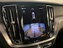 Volvo V60 2.0 B3 Essential Edition | Trekhaak | Adaptieve cruise control | Stoel/stuurverwarming | Achteruitrijcamera |